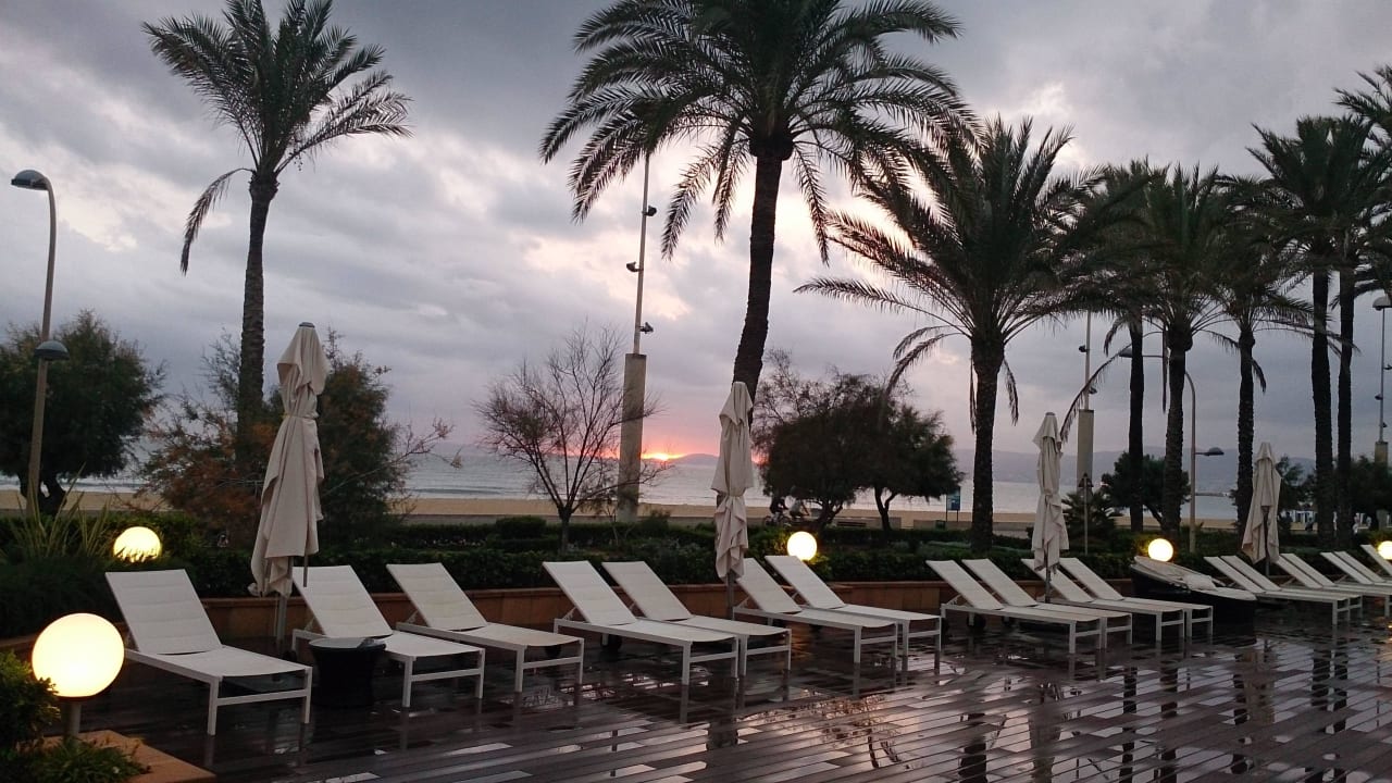 Liegen und Meer HM Tropical