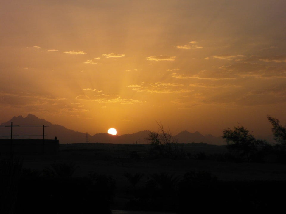 Sonnenuntergang Fort Arabesque Resort, Spa & Villas