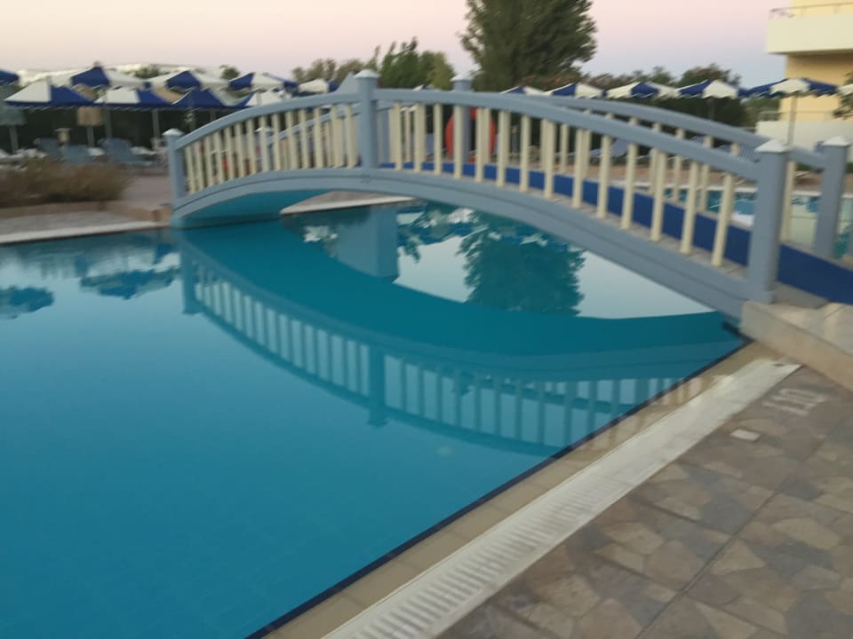 Pool Hotel Memphis Beach