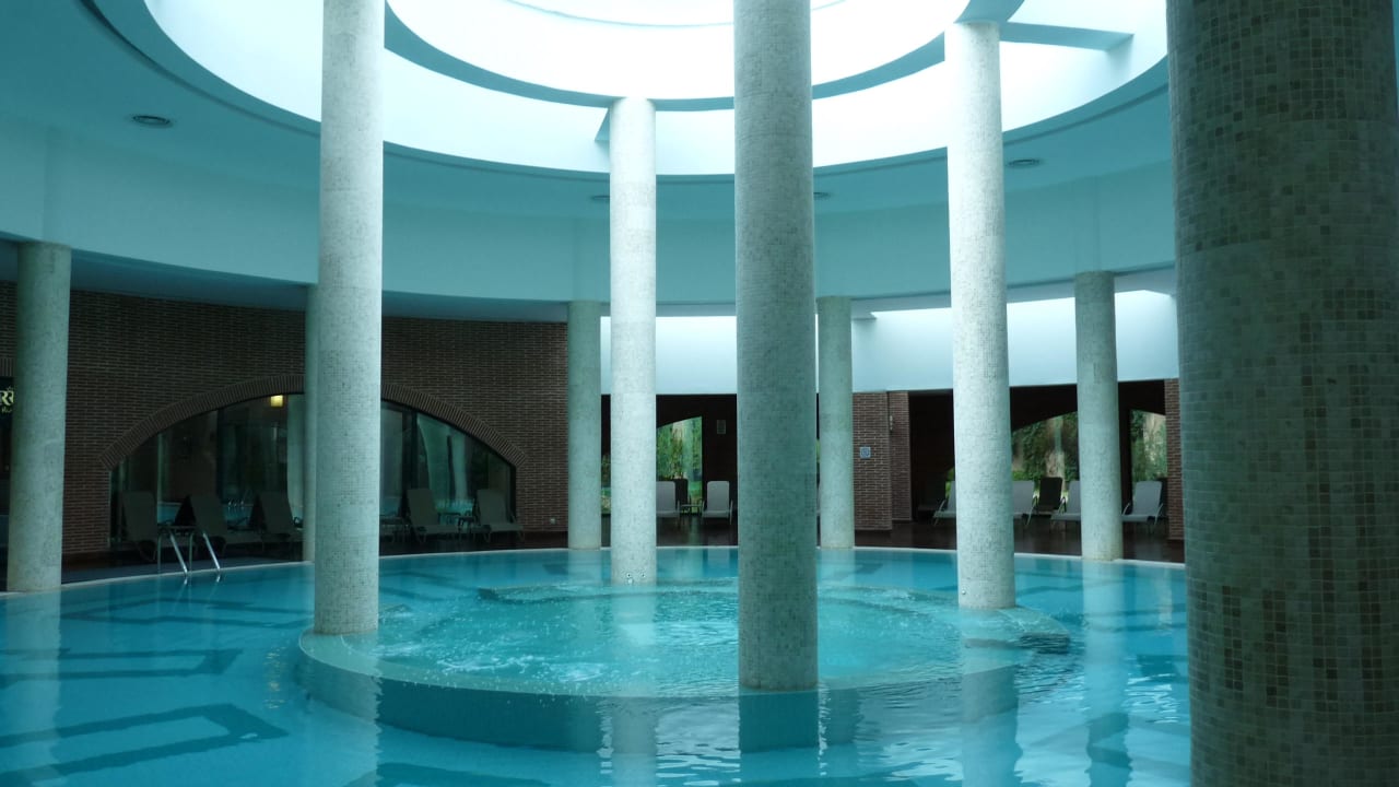 Kleines Hallenbad Rixos Sungate