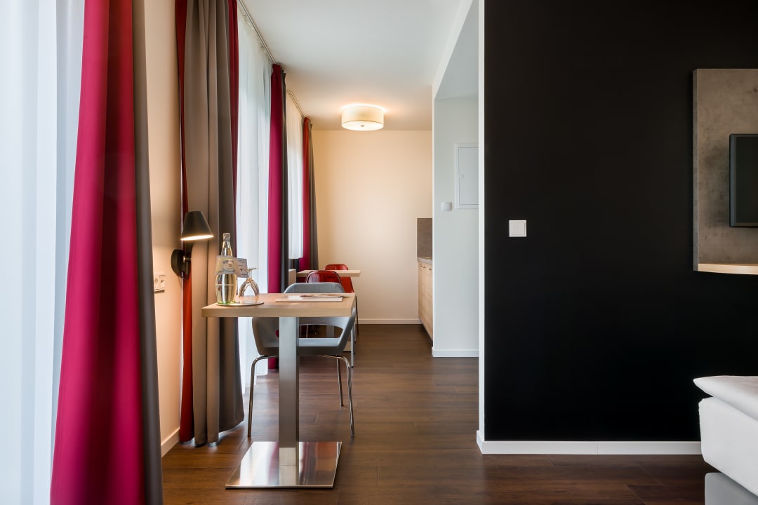 Zimmer Signature East Hotel Apartment
