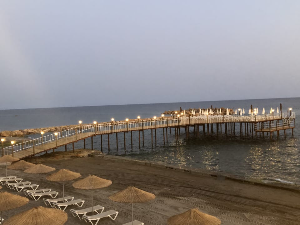 Strand Aria Resort & Spa