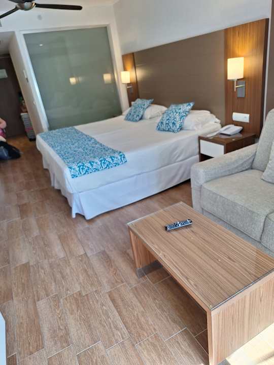 Zimmer Hotel Riu Bravo