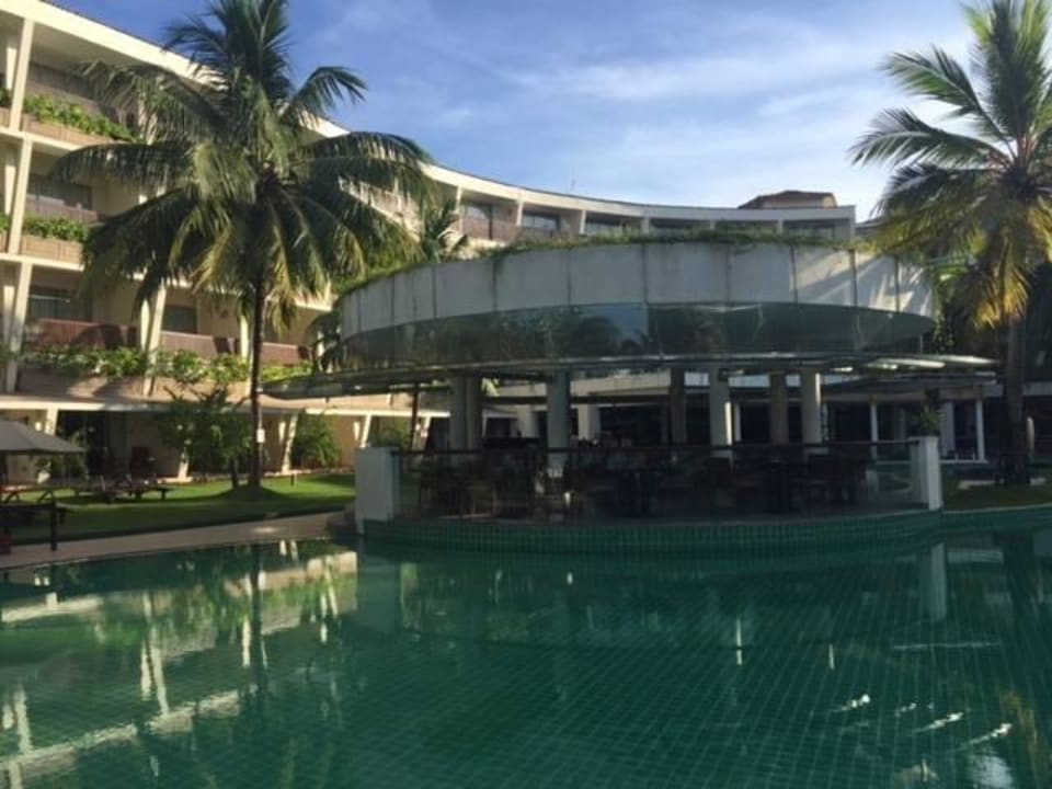 Poolbar und Pool Occidental Eden Beruwala, a member of Barcelo Hotel Group
