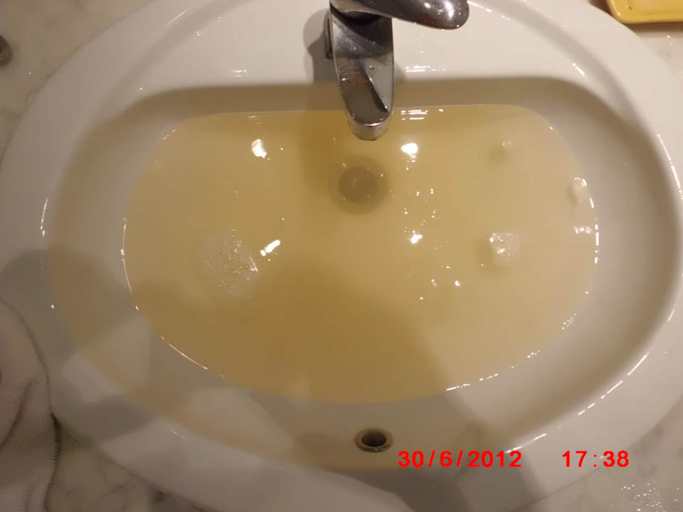 Rostiges Wasser Hotel Nesrine