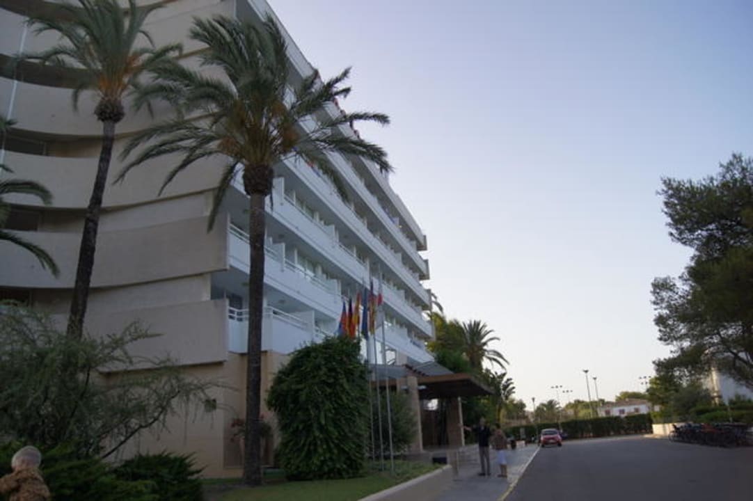 Wejście główne VIVA Eden Lago