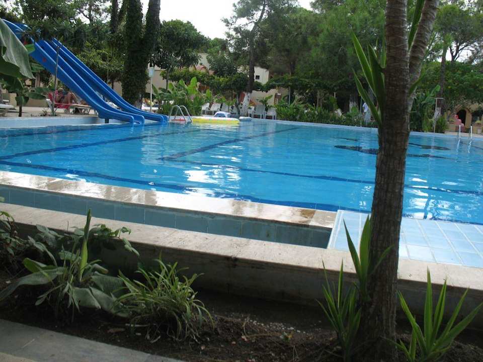 Der Pool Hotel Mari