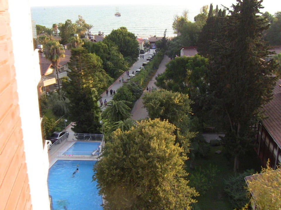 Swimmingpool Hotel Sirma