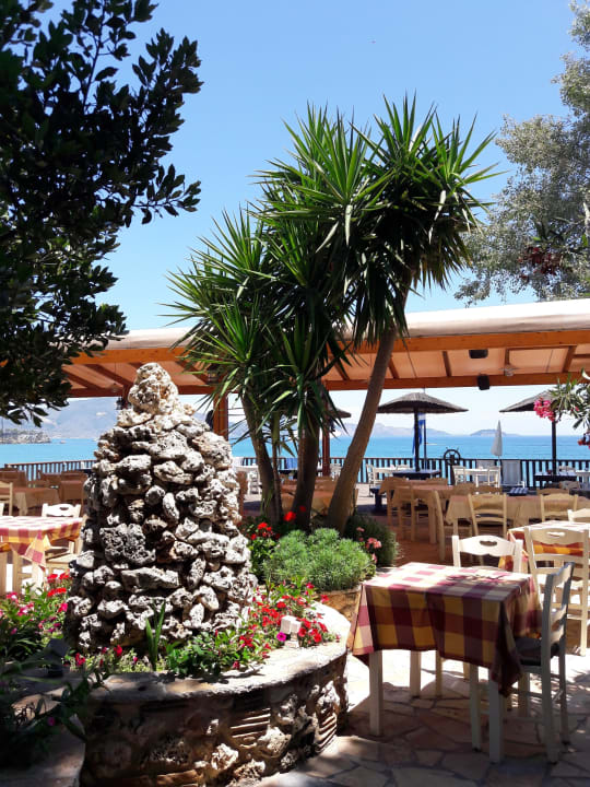 Gartenanlage Porto Koukla Beach