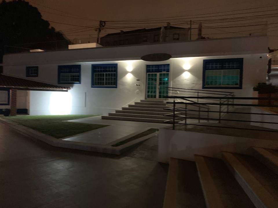 Lobby Zulla Nazare's Surf Village