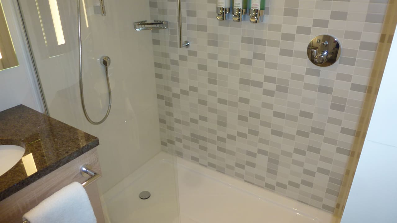 Zimmer Hampton By Hilton Frankfurt Airport