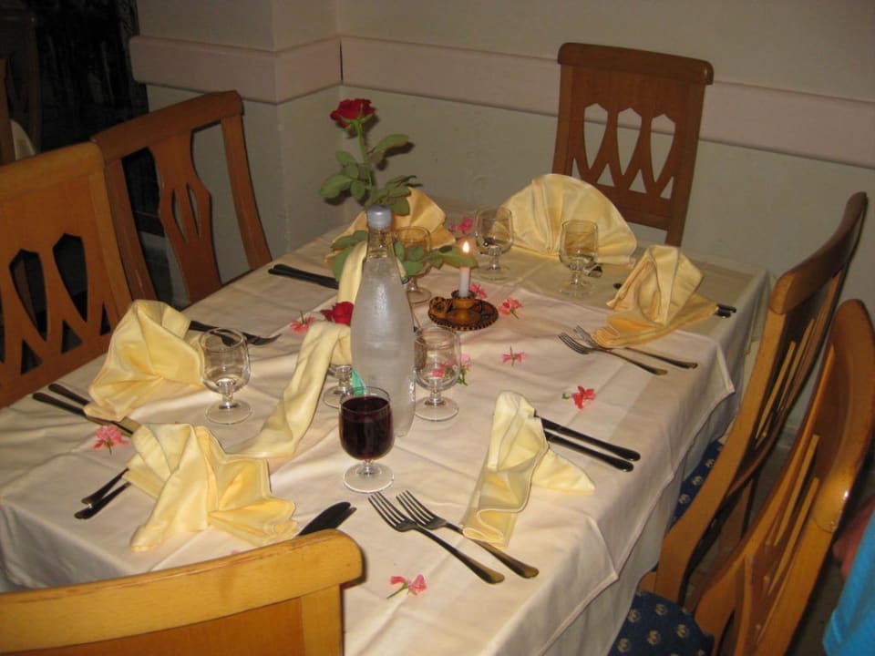 Unser Tisch Hotel El Mouradi Port El Kantaoui