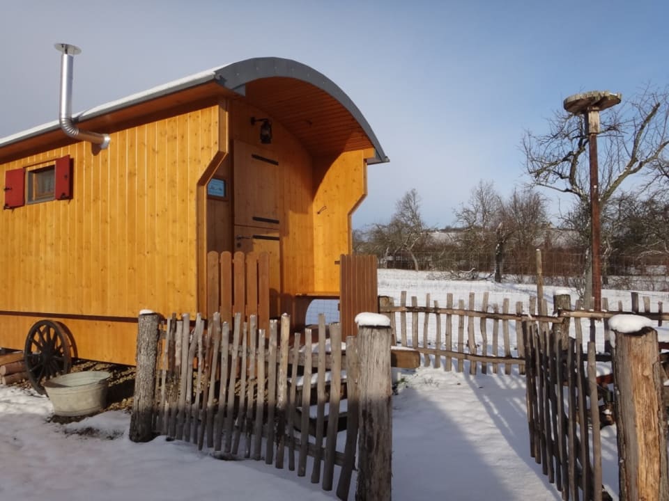 Außenansicht Natur-Resort Tripsdrill