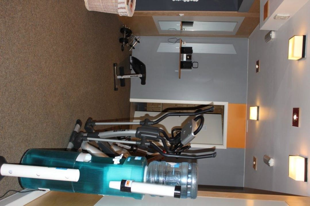 Der Fitnessraum Best Western Plus Grand Hotel Victor Hugo