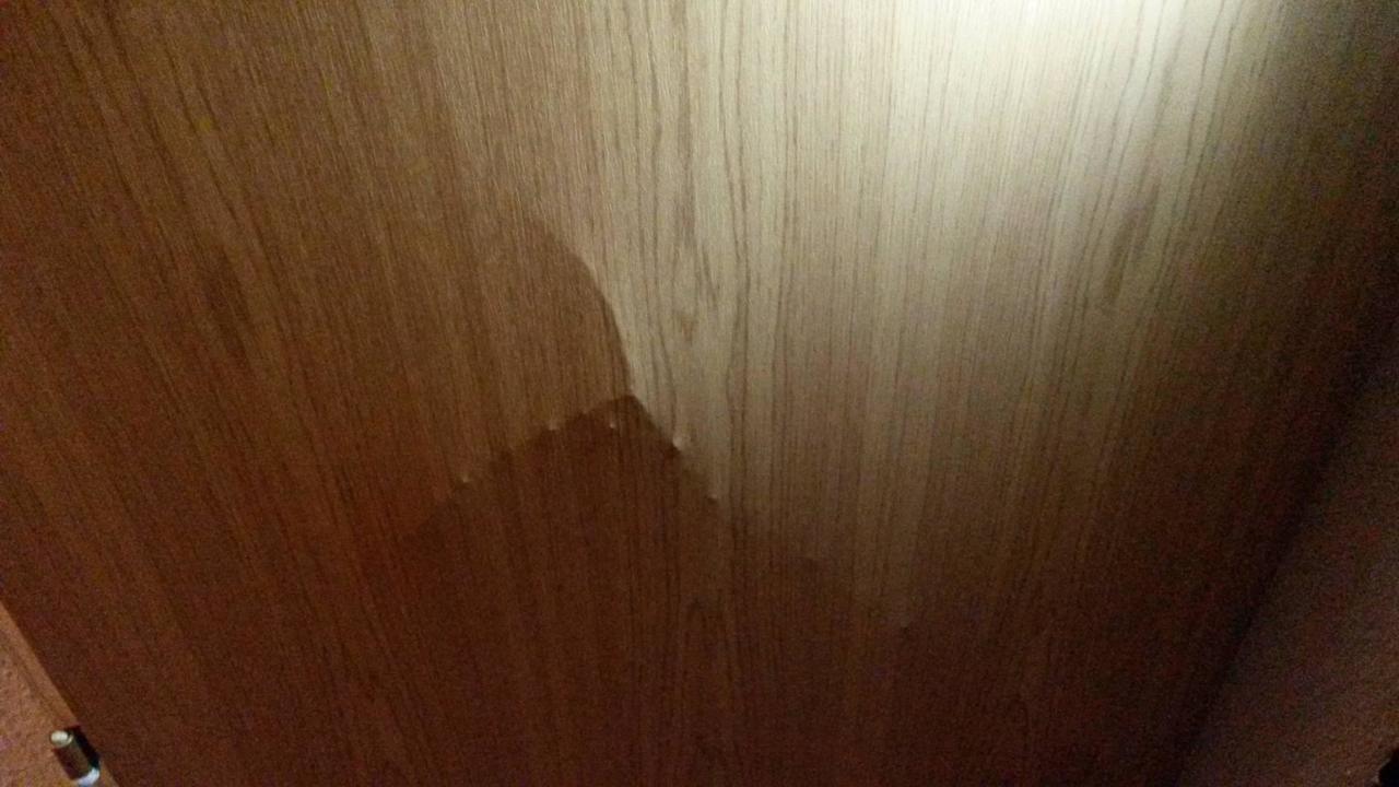 Kaputte Badezimmertür Days Inn Leipzig City Centre