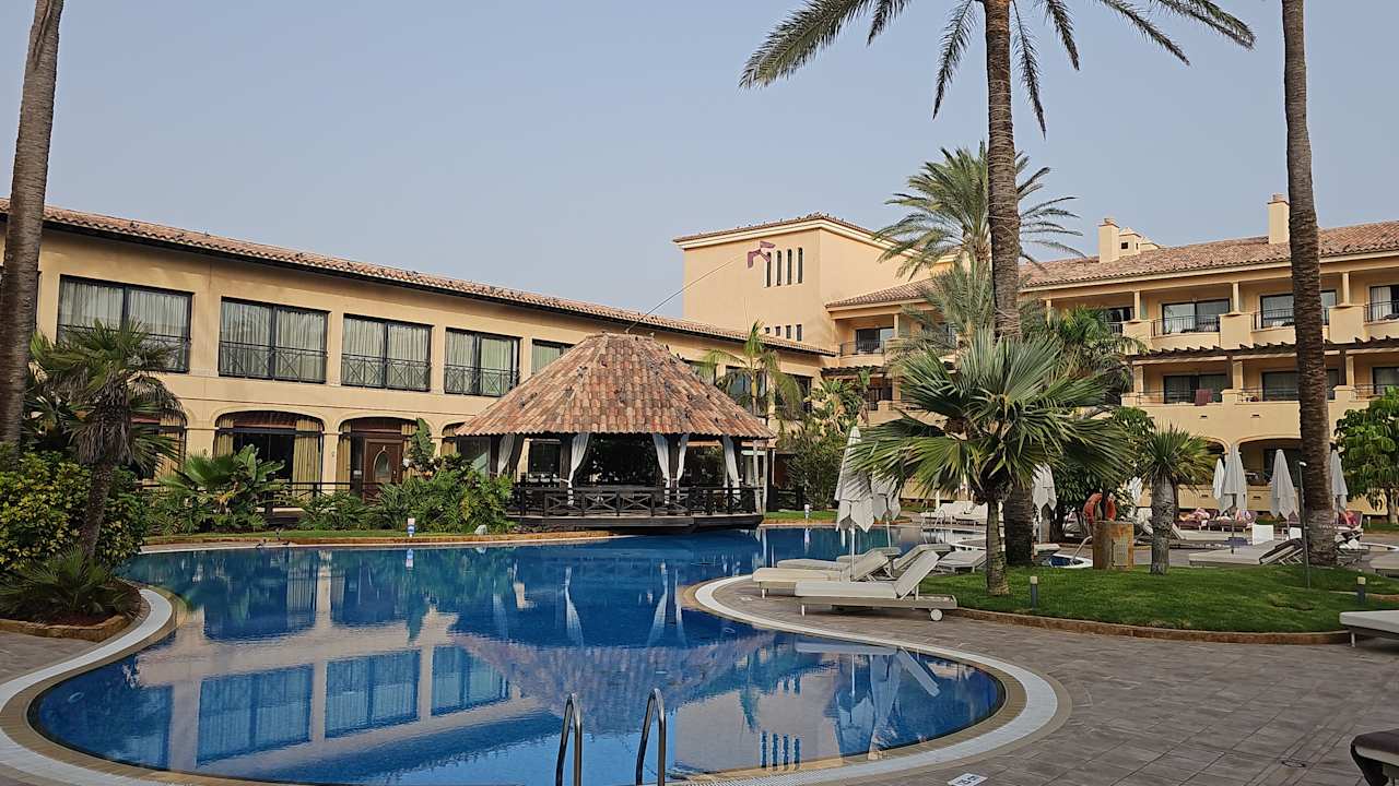 Pool Secrets Bahia Real Resort & SPA