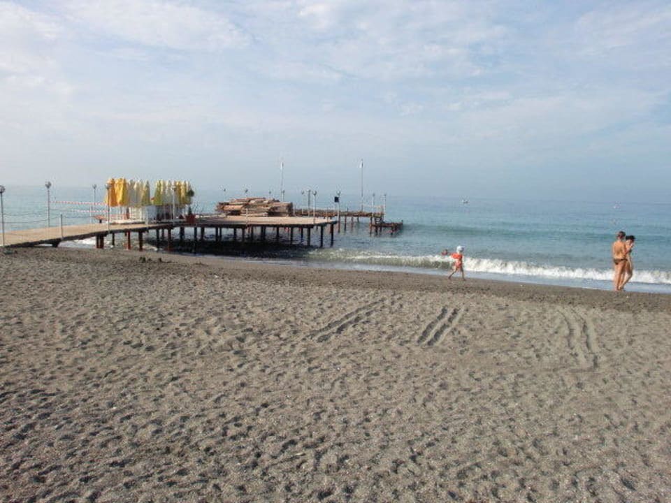 Strand mit Steg Senza Sunset Beach Hotel