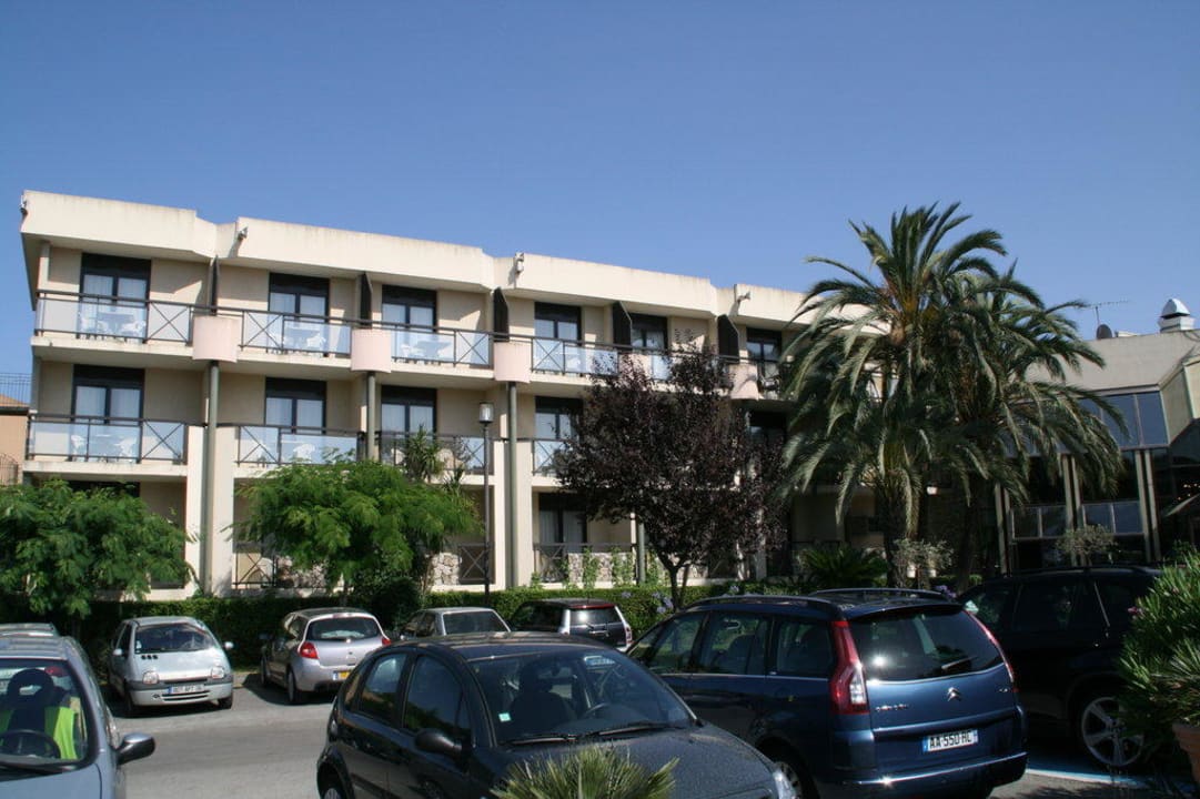 Aussenansicht Hotel Sophia Country Club