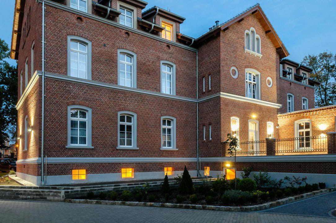 Widok z zewnątrz Hotel Hugo Business & SPA