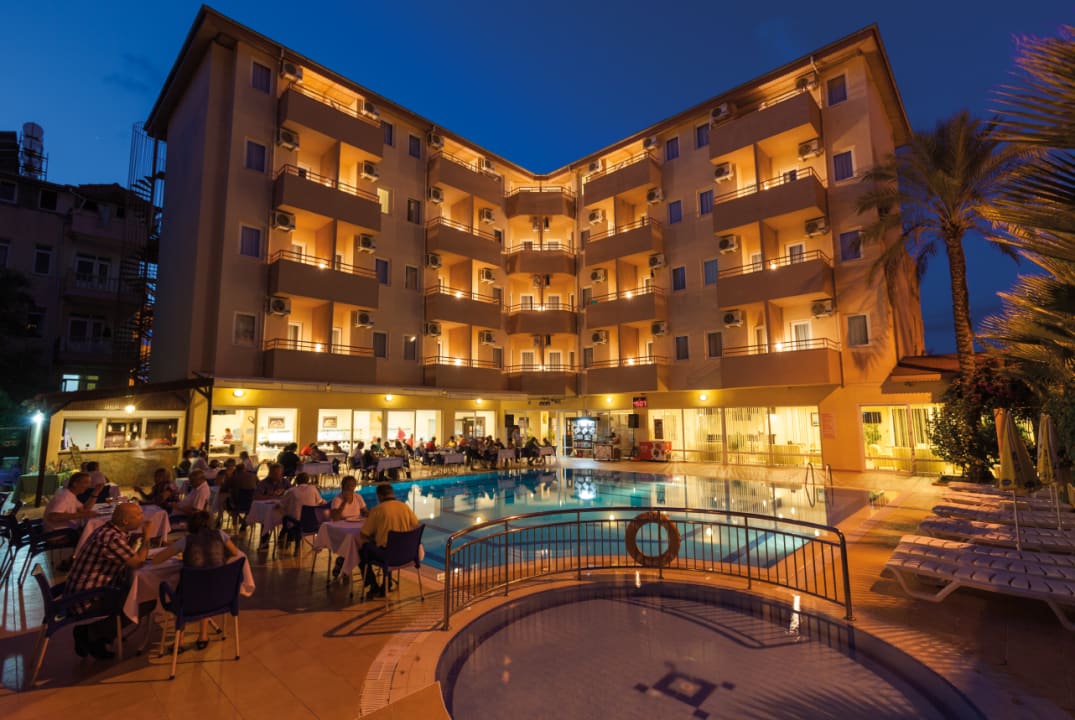 Außenansicht Hotel Helios