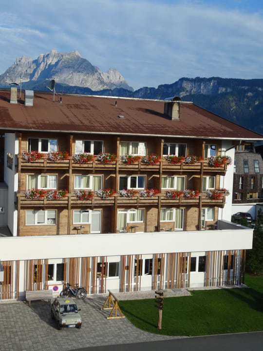 Außenansicht Alpenhotel Kaiserfels