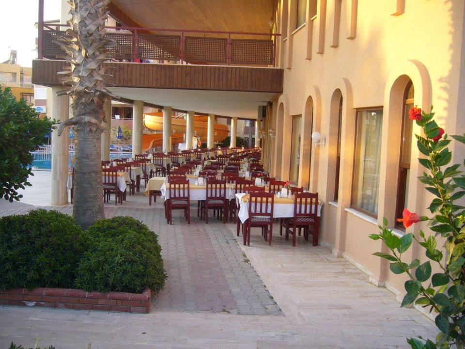 Aussenrestaurant Doris Aytur Hotel