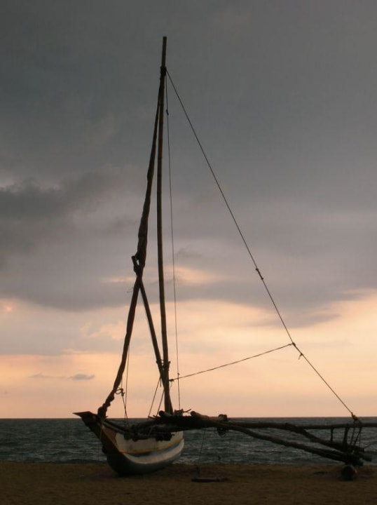 Abendstimmung am Strand Goldi Sands Hotel