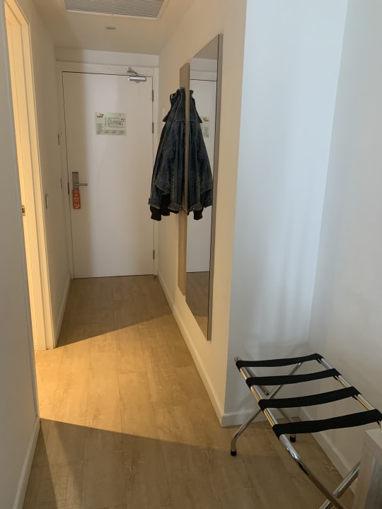 Zimmer HSM Regana - Adults Only