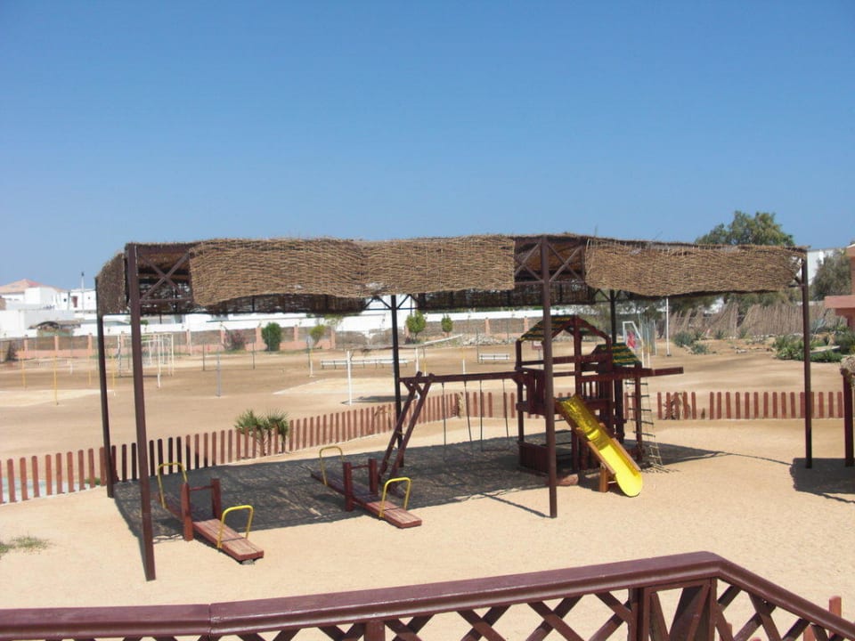 Für Kinder alles da Eagles Paradise Abu Soma