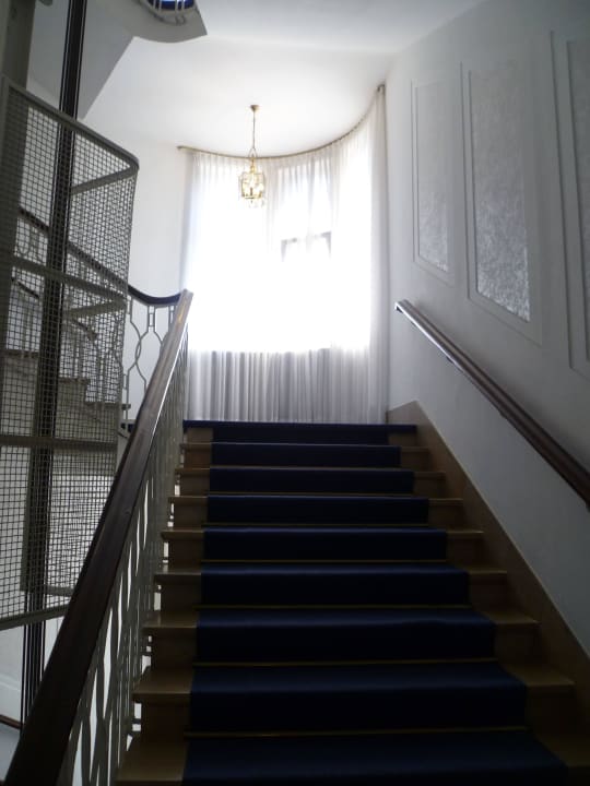 Treppenhaus Schlosshotel Karlsruhe