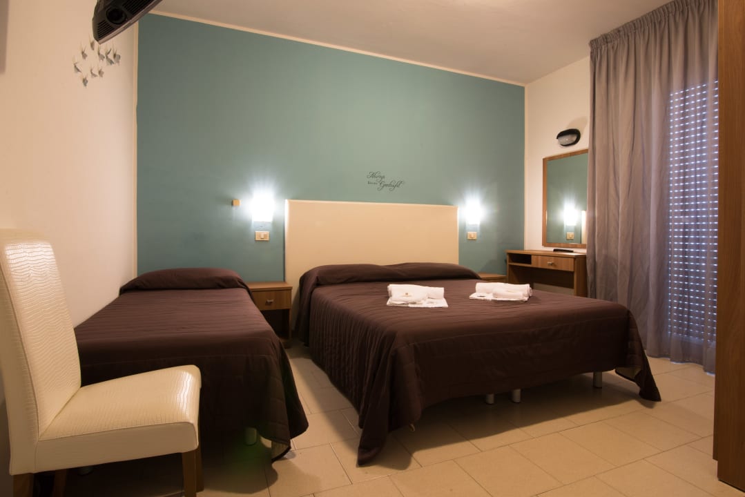Zimmer Hotel Vela d'Oro