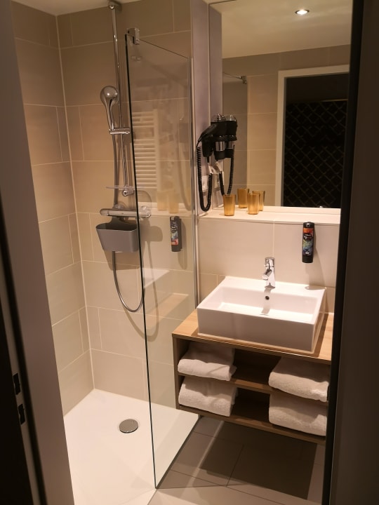 Zimmer Holiday Inn - the niu, Mesh Stuttgart Messe