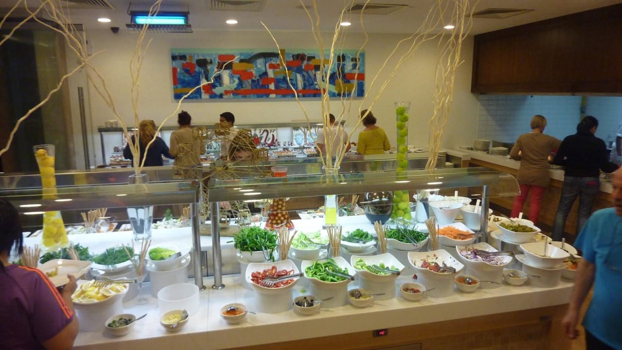 Buffet Außenrestaurant Ramada Plaza by Wyndham Antalya