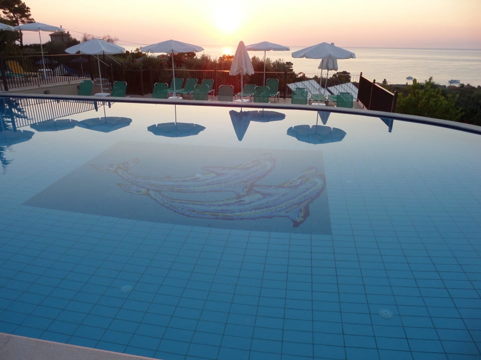 Wschód słońca Hotel Livadakia Village