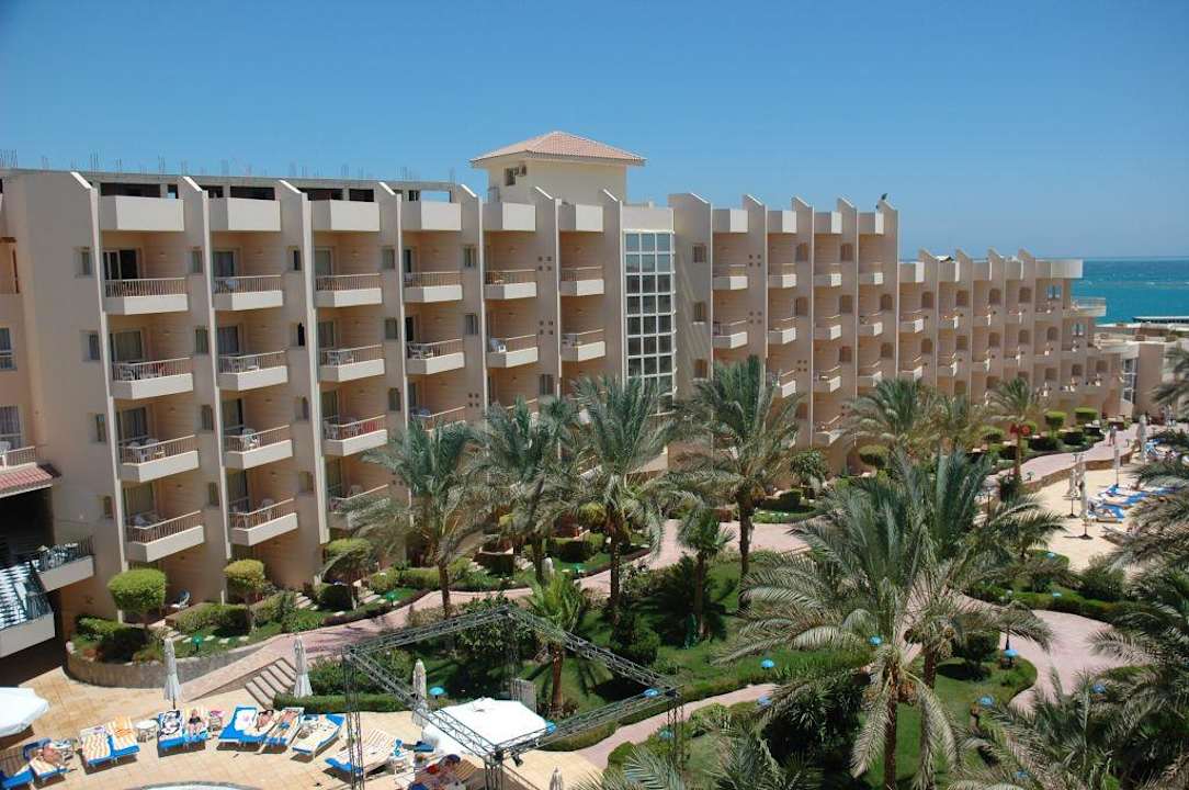 Widok z balkonu Sea Star Beau Rivage