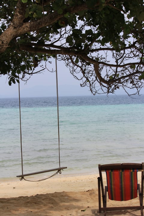 Schaukel am Strand Hotel Thapwarin Resort
