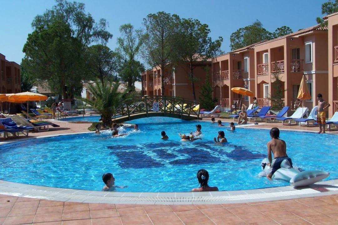 Silence Pool Kustur Club Holiday Village