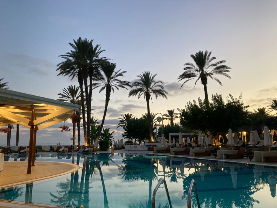 Pool TUI BLUE Pioneer Beach