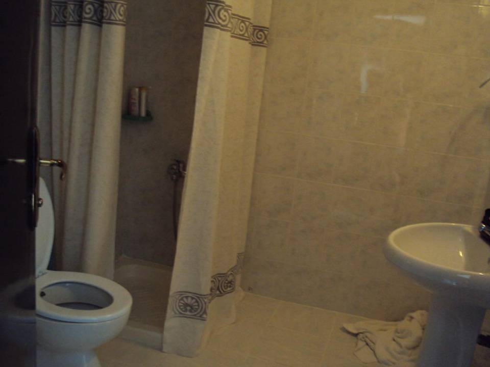 Badezimmer Semoris Hotel