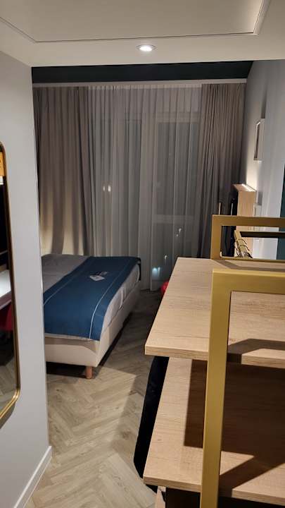 Zimmer Holiday Inn - the niu, Flower Konstanz