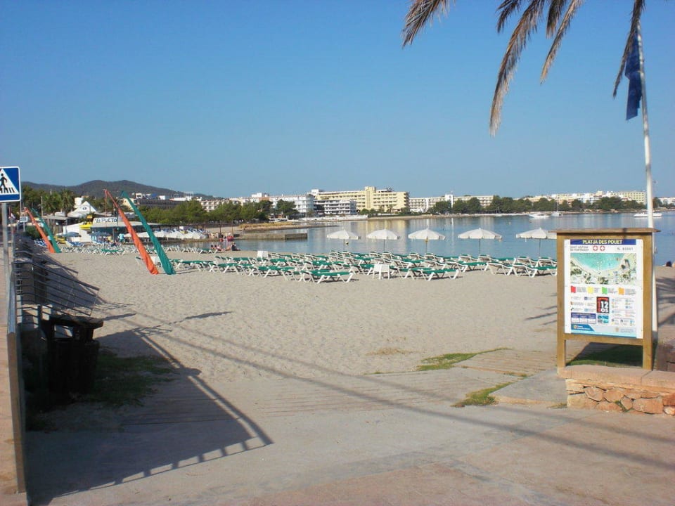 Strand morgens um 9:00 Uhr Hotel Osiris