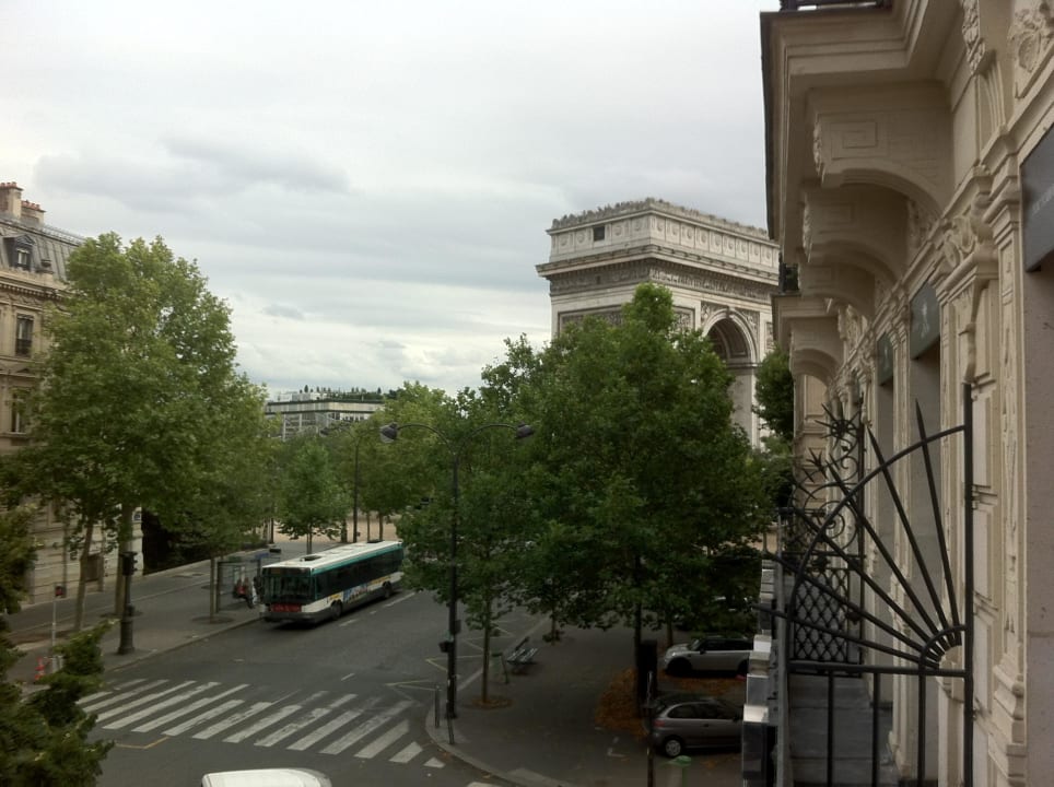 Der Ausblick von unserem Balkon Hotel Mac Mahon
