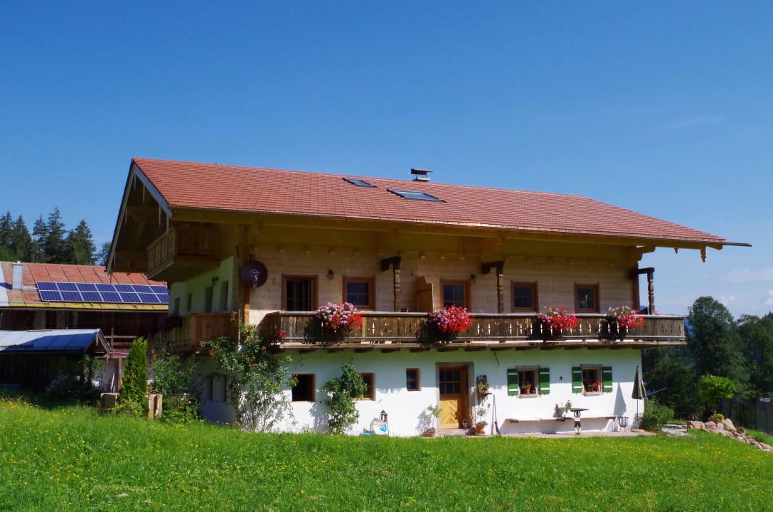 Blick vom Weg auf´s Haus Ferienwohnung Hafnerlehen