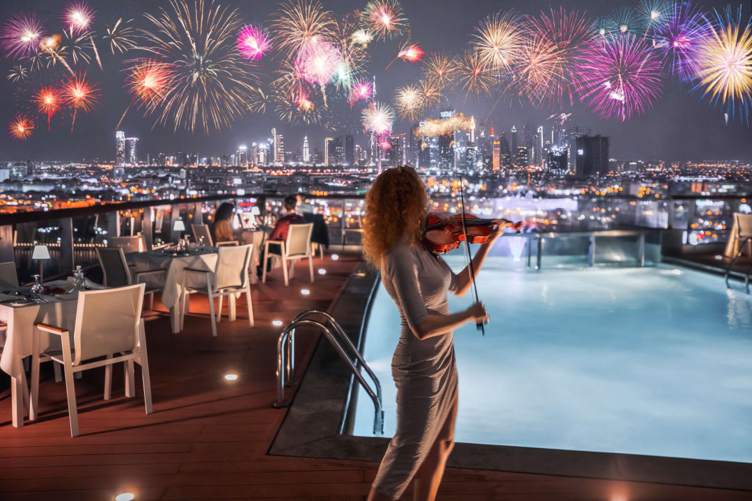 Pool Golden Sands Hotel Creek