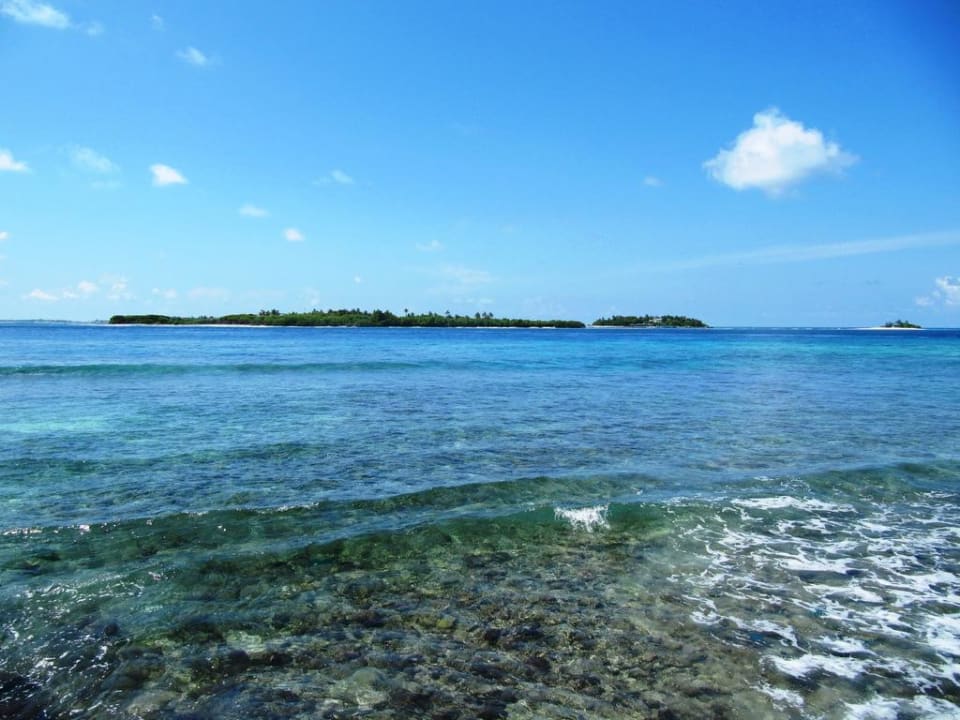 Surfbar zur Nachbarinsel bzw über das Riff Cinnamon Dhonveli Maldives