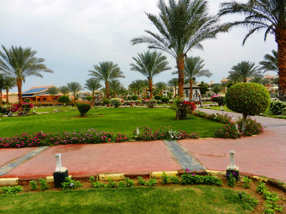 Schöne Gartenanlagen können eine große Inspiration Pickalbatros Dana Beach Resort - Hurghada