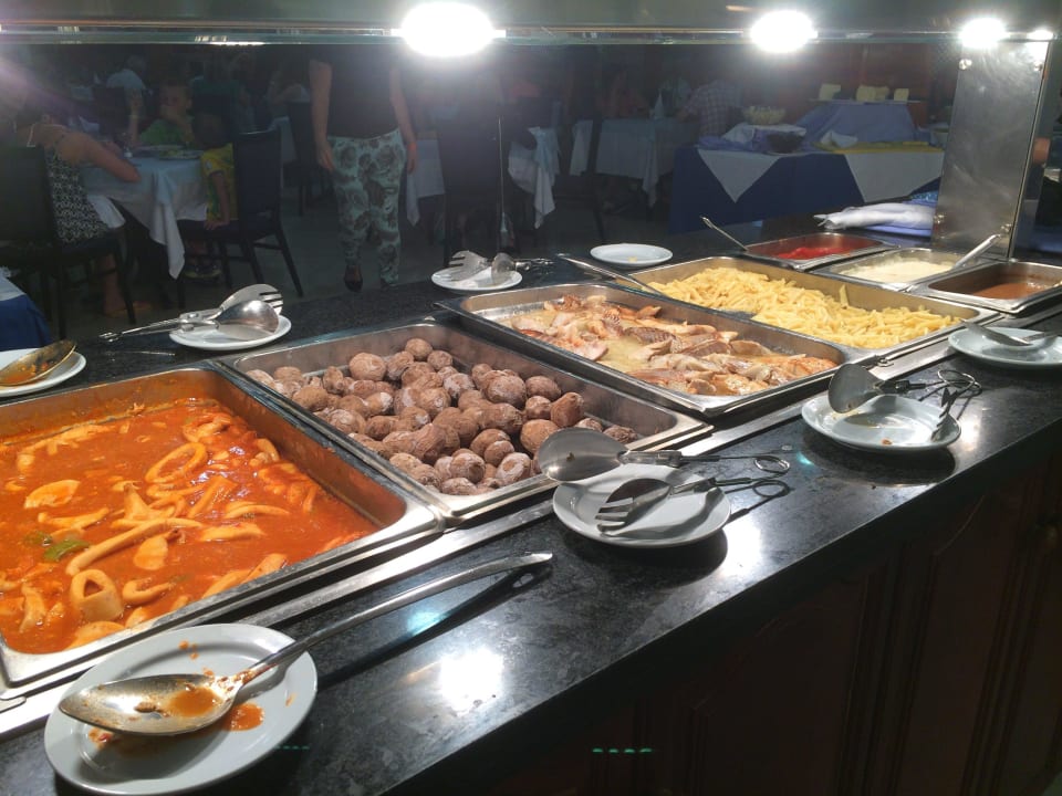 Abendessen, sehr viel Auswahl BLUESEA Lagos de Cesar