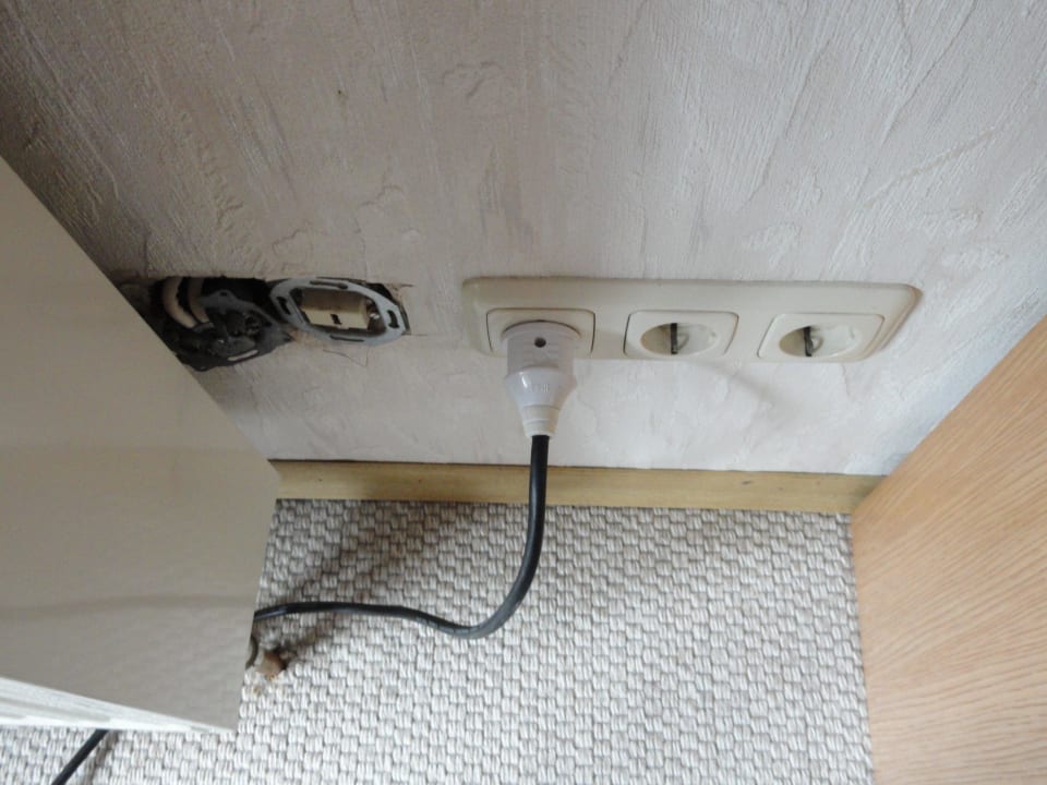 Fehlende Abdeckungen Waldhotel Seebachschleife