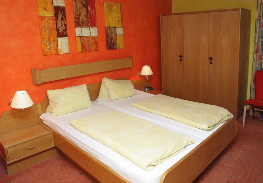 Zimmer Hotel Victoria