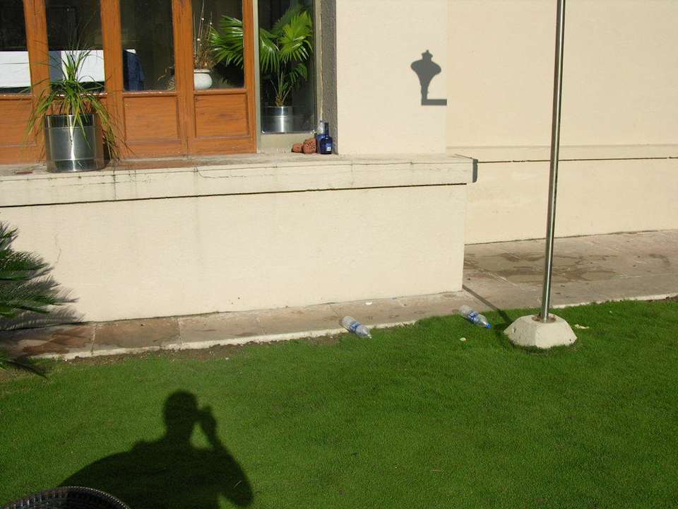 Flaschenablage Hotel Paras Mahal